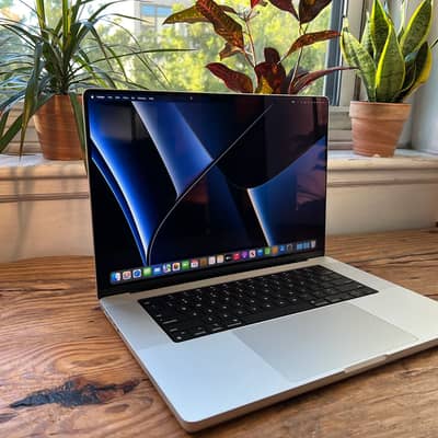 Apple MacBook Pro 16" M1 Pro | 32GB RAM | 512GB SSD