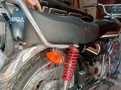Honda 11. -125 unique pies