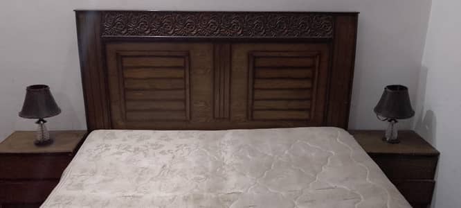 king size bed with drawers and spring mattress