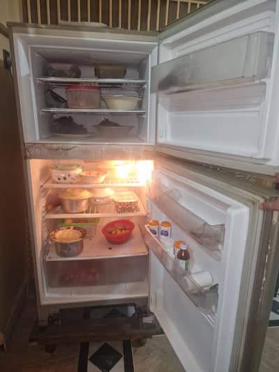 Refrigerator