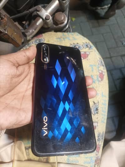 vivo s1 4gb 128gb