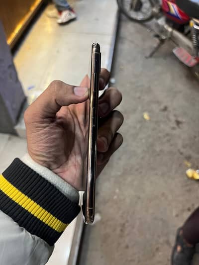 Xsmax pta approved bettery change 64 gb