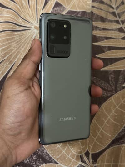 Samsung s20 Ultra 12/128 100x zooming