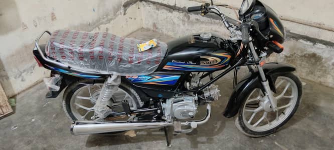 UNITED 100cc