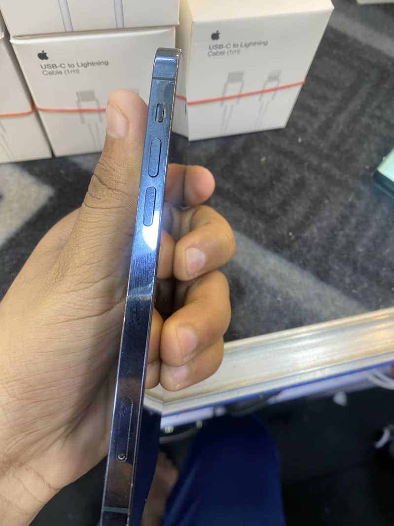 Iphone12pro fu 4