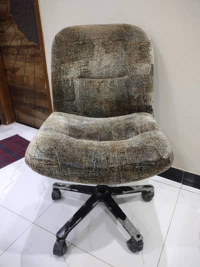 Office Chair / Executive Chair / Sofa Chair / Study Chair