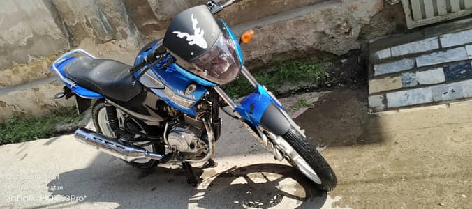 Yamaha YBR 125  2015 model