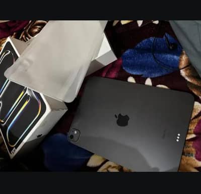 i pad m4 for sell  03315897056