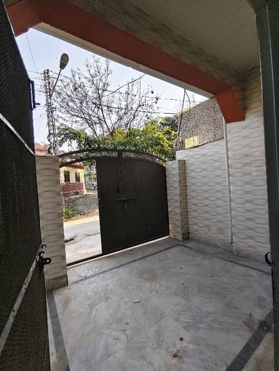 Beautiful house Double story house for rent in I-10/1 size 4 Marla