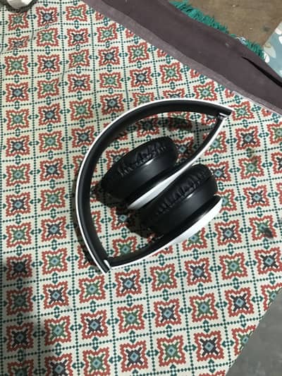 Brand new no box only wire and headphone