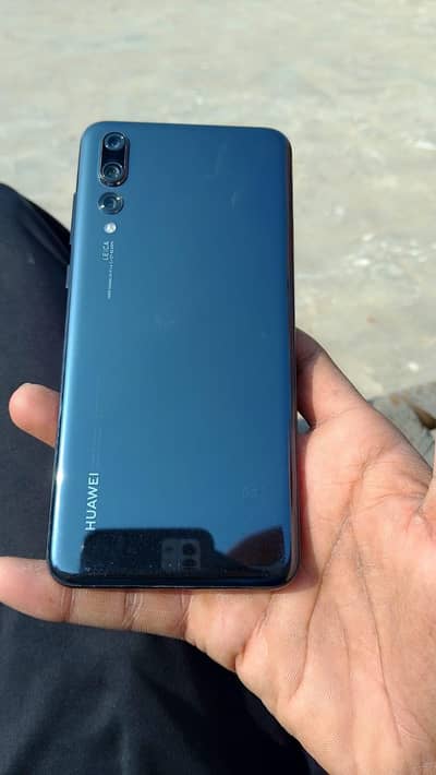 Urgent sell Huawei P20PRO  6/128