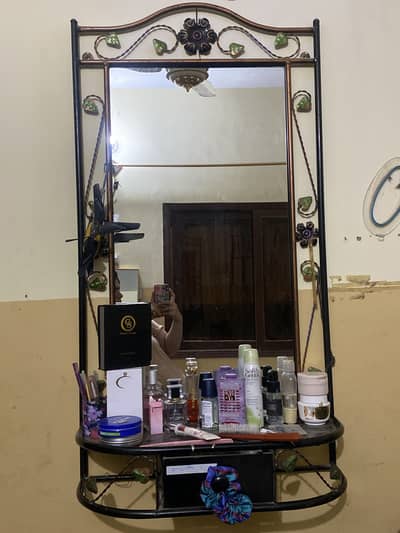 Vintage wall Mirror with storage to put ur stuff on