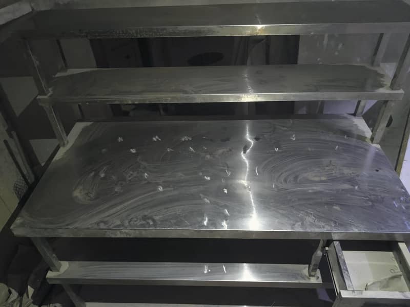 KITCHEN WORKING TABLE 2