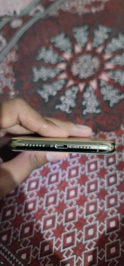 Iphone 11 pro Max Golden 256 Gb