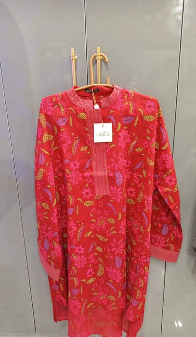selling almirah kurti( by j. )