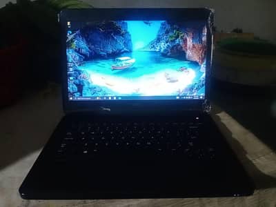 4th Generation 4GB/512GB.