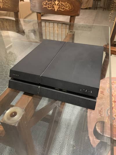 Ps4 fat 500gb (non jailbreak) phone number to call on is 03002523151