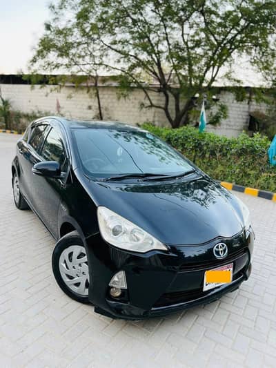 Toyota Aqua Hybrid PUSH 2013/2017 Original condition Black