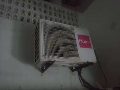 Haier 1.5 Ton Split AC for Sale – Good Working Condition