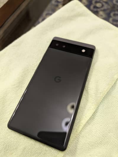 Google pixel 6a 10/10 condition .