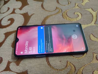 OnePlus 7  8GB RAM / 256GB Storage – Excellent Condition