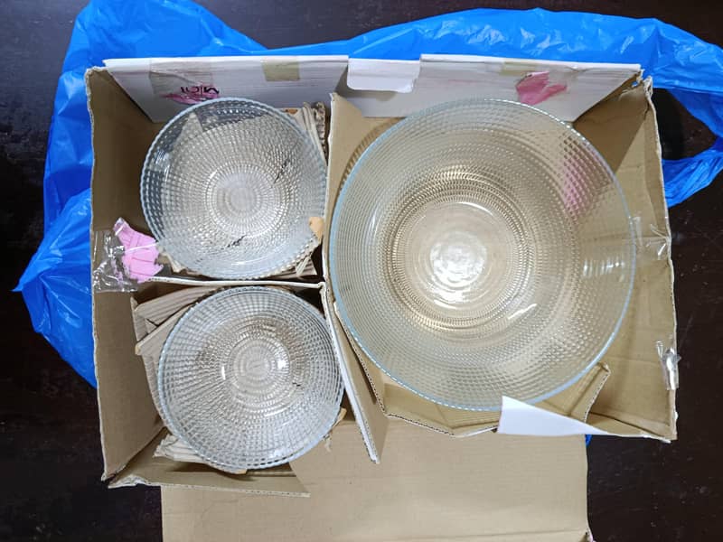 Multiple Imported Dinnerware & Serving Sets – Premium Quality 8