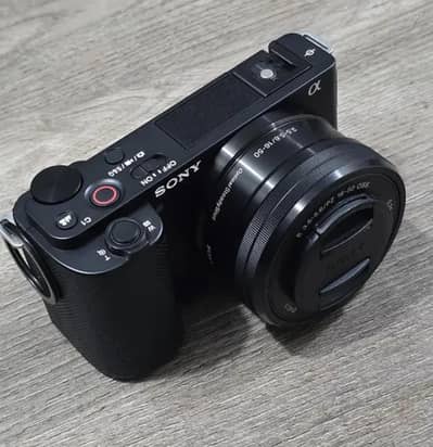 SONY ZV E10 09/10 Condition No Scratch on Lens