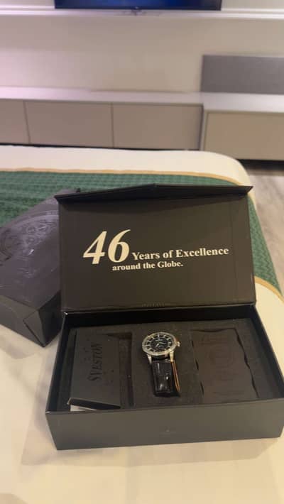 Venture Sveston 38MM for Men scretchless like new