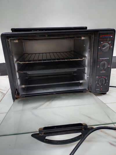 westpoint medium size baking oven