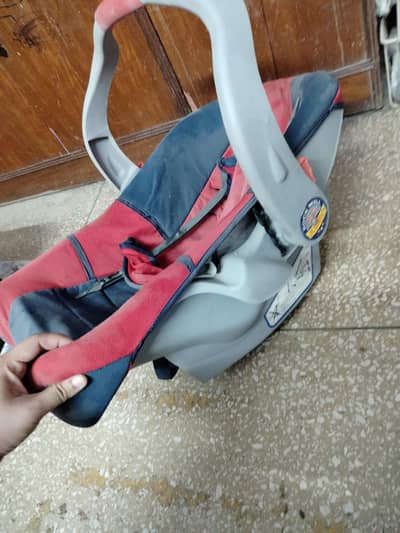 carry cot and foam seat