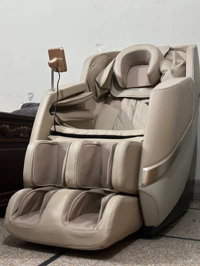 Luxury Zero Brand Full Body Massage Chair - Almost New