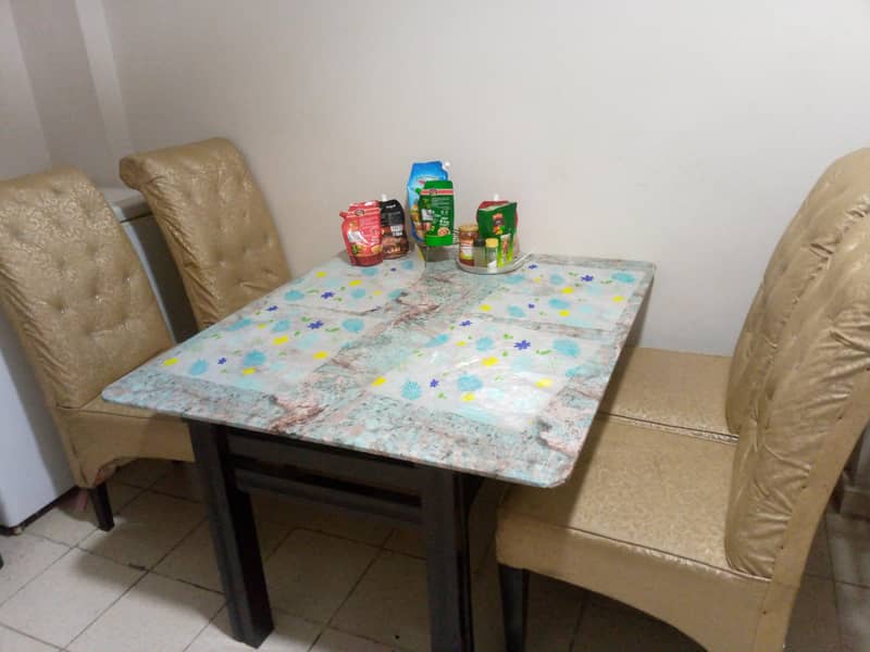 dinning table 0