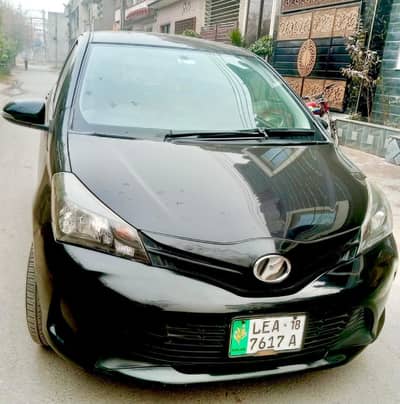 Toyota vitz 2014 Model