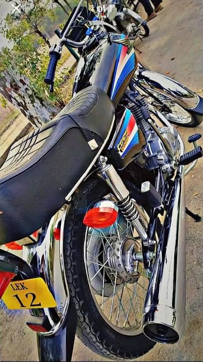 Honda 125cc 2006 model WhatsApp 03 20 72 99 8 00