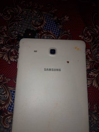 Samsung tab e 2015