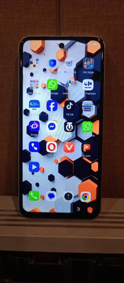 Tecno spark go 1 ,4+4 64Gb not open only exchange any mobile