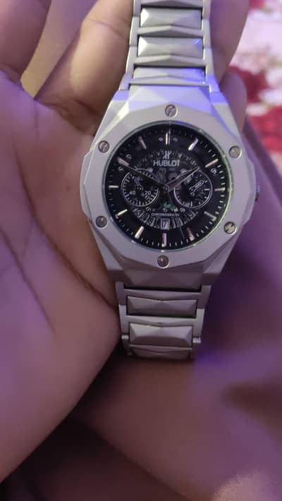 used  watch fresh pics attached full ok hai all.
