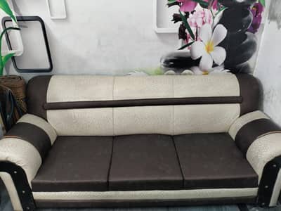 Sofa set urgent sale 5 peace