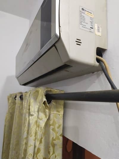 1 ton dawalance ac good conditon no fault fix price