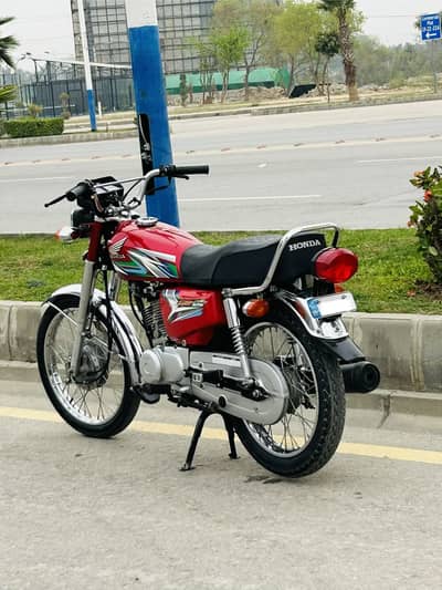 2023 125 clean condition