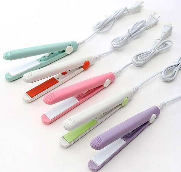 Mini Hair Straightener – Fast-Heating Portable Flat Iron for Travel and Daily Use