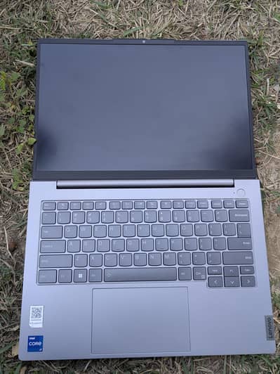 Lenovo Thinkbook i7 13 Gen 8/512 no scratches urgent sale
