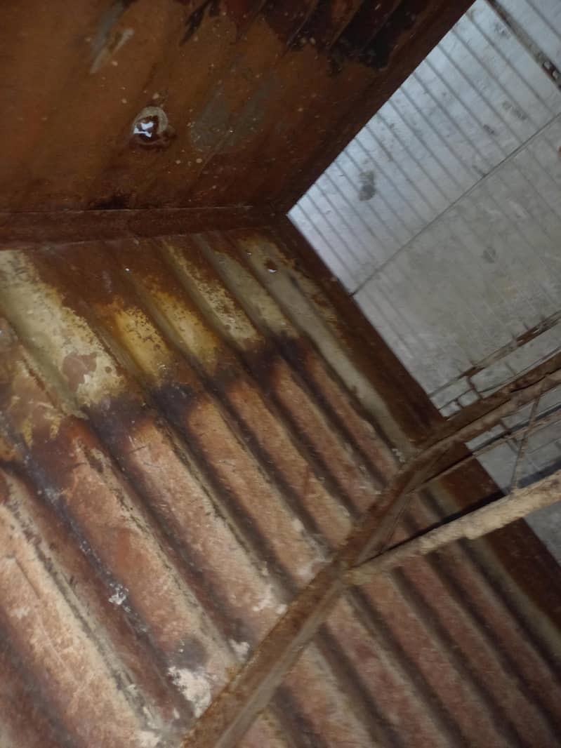 مرغیوں کا  ڈربہ سائز 3×3×3 فٹ مضبوط وزنی بناہوا 9