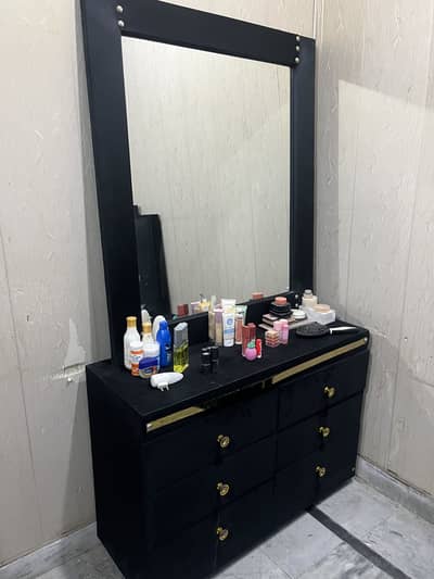 Bed side table and dressing table