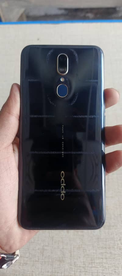 oppo F11 box charger available