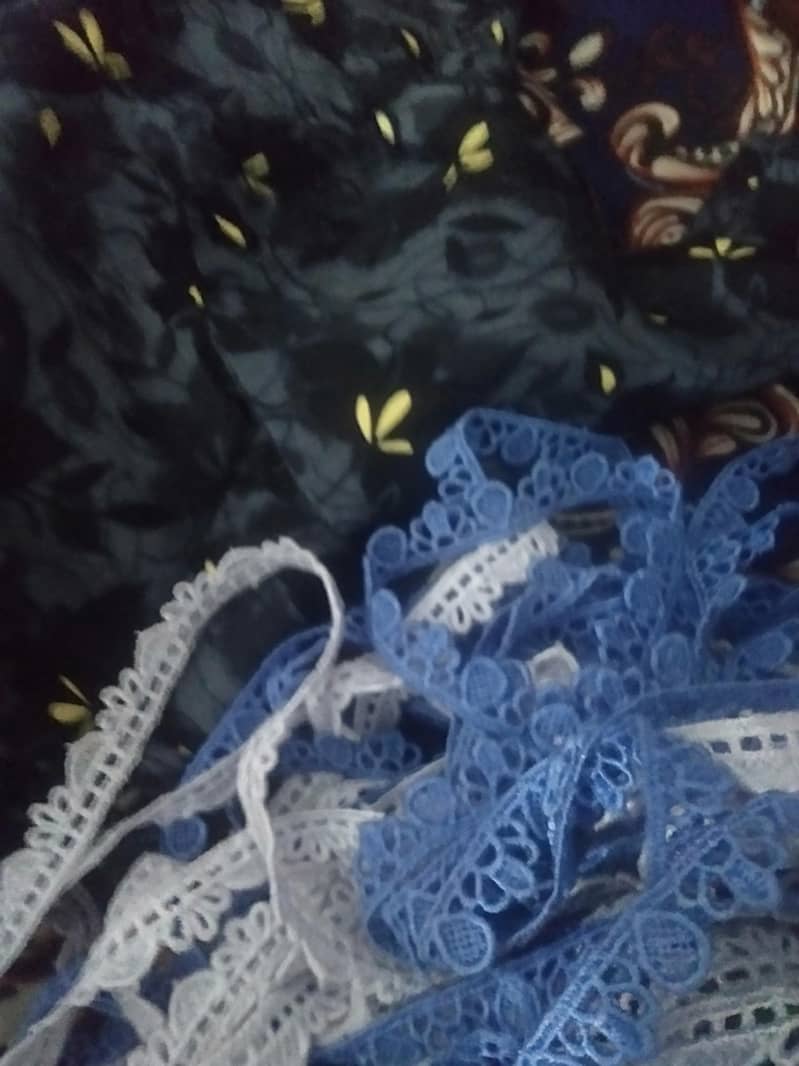 لیڈیز کپڑوں کی سلائی – 40 سال تجربہ 6