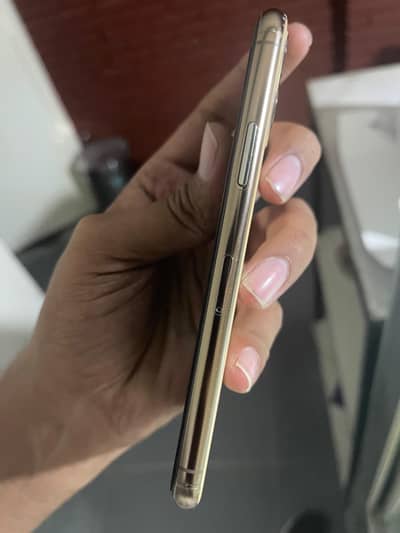 iPhone 11 Pro with box