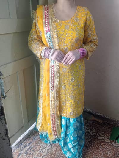 mehndi or mayoon wear outfit