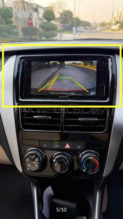 Yaris Gli Lcd Panel Multimedia Le 25 gunine . . 7 pieces avail