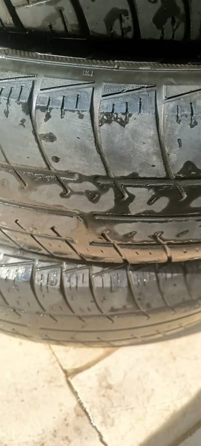 13  no tyres for sale . ache condition m available ha